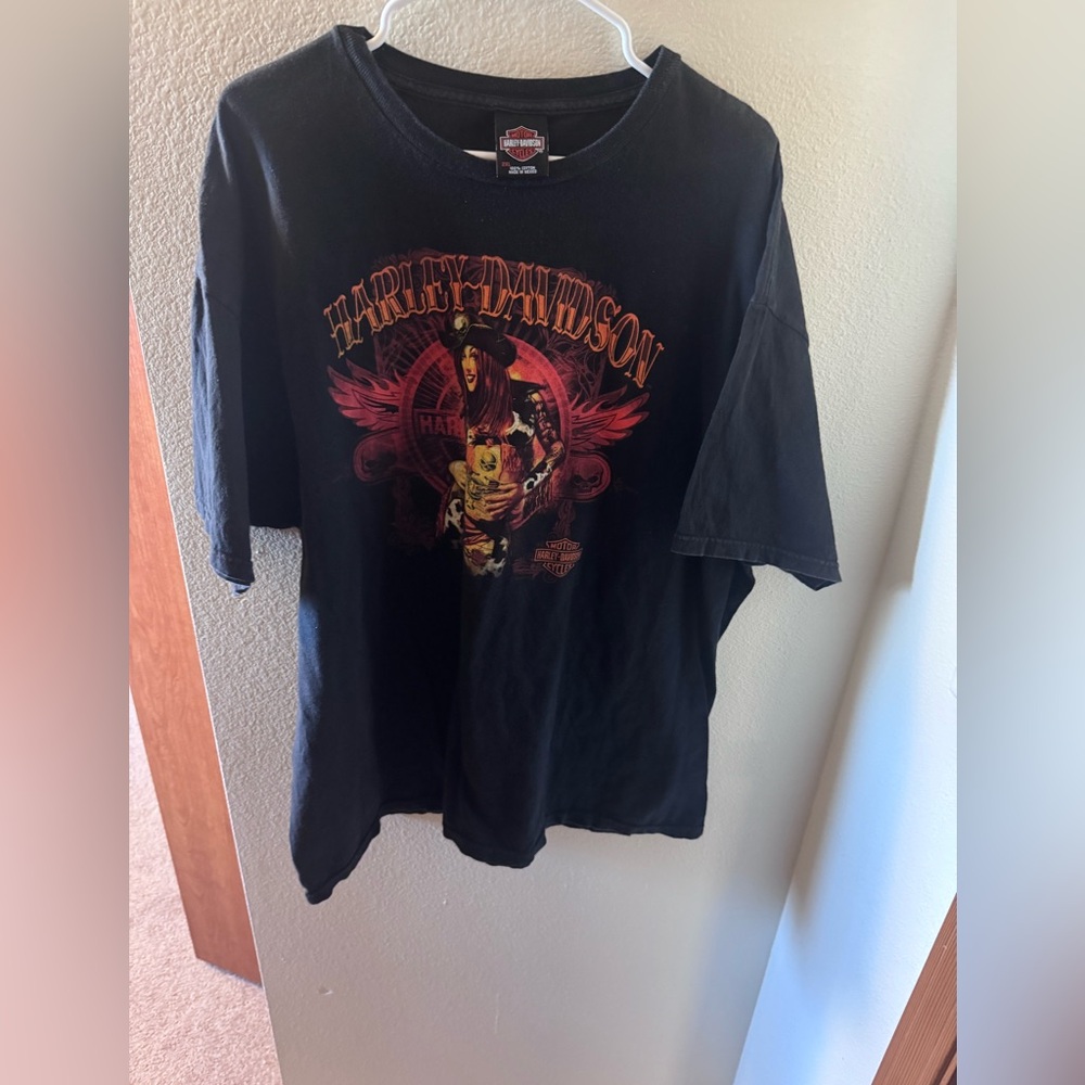 Harley-Davidson Black and Red Graphic Tee